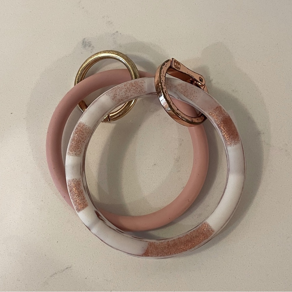 Set of two bracelet keychains